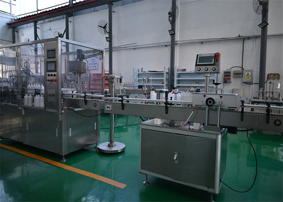 Comprar Línea automática de llenado de desinfectantes y antisépticos (250-1000 ml)
Vías anticorrosivas y arquitectura a prueba de explosión para envases químicos pesados fabricación en línea