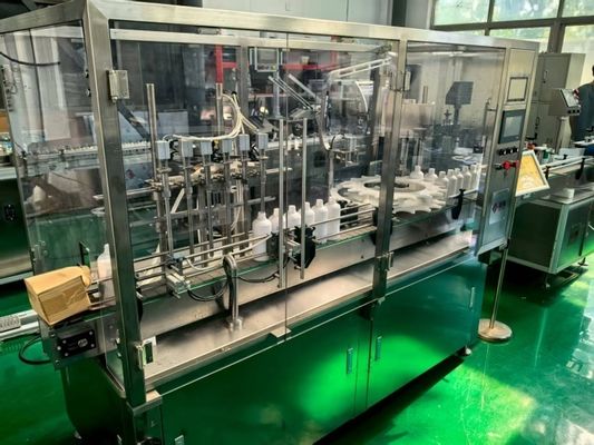 Comprar Máquina automática de llenado de líquido para cosméticos y productos químicos diarios (30-500 ml)
Servo-dosificación antiespumante y cubierta de nitrógeno para formulaciones premium fabricación en línea