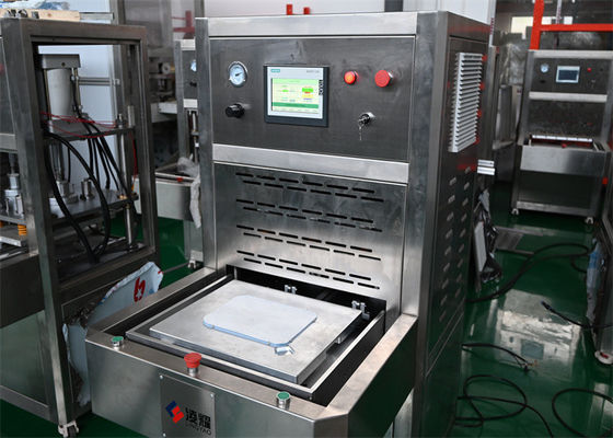 Un buen precio. Equipo de sellado térmico de plástico y cartón de grado médico Tyvek Sellado con operación de interfaz de máquina humana en línea