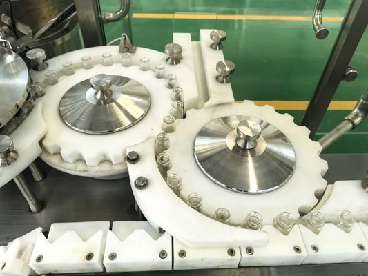 Máquina de llenado de frascos líquidos para formulaciones líquidas sensibles Sistema de llenado y sellado de alta velocidad